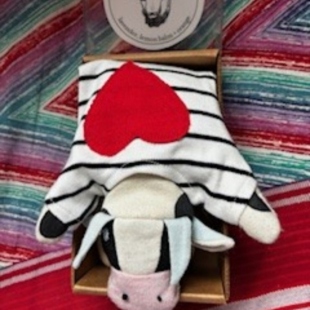 "Cowlamity Jane" Eyepillow with Lavender, Lemon Balm and Orange helps you rest. - Picture 6 of 7